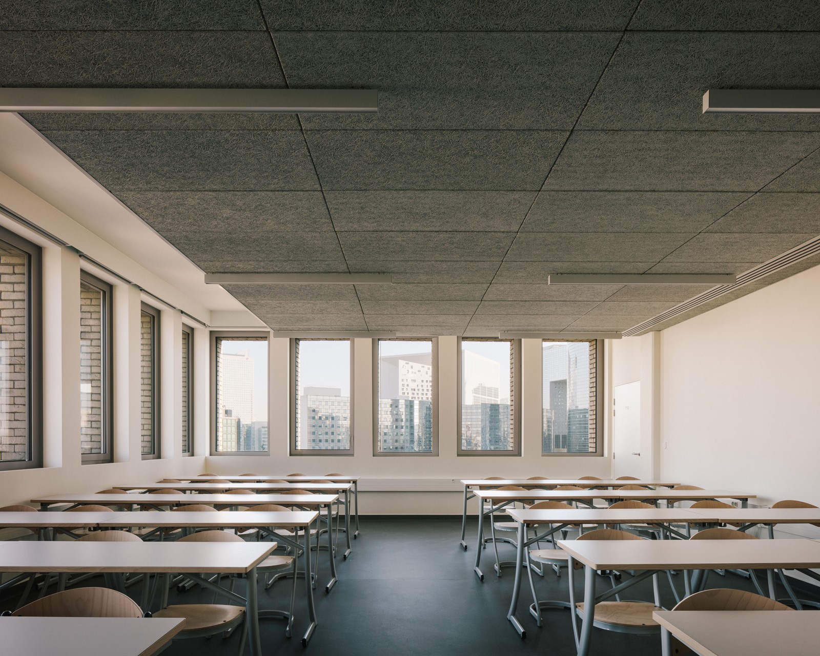 06 - LAN - Institut Leonard de Vinci - Nanterre © Charly Broyez